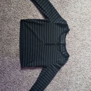 Long sleeve crop